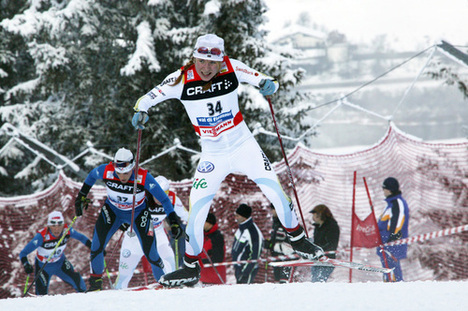 JUNIOREN LISA LARSEN kämpade mycket väl uppför monsterbacken till Alpe Cermis. Foto: MOA MOLANDER KRISTIANSEN