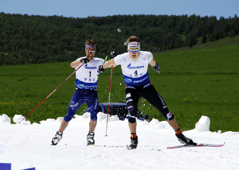DUBBELT SVENSKT i herrarnas sprint. Teodor Peterson före Anders Högberg.