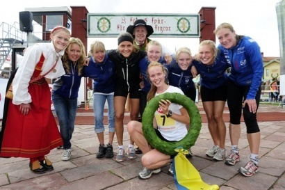 IFK Mora SK:s segrande lag i damernas klass i VasaStafetten 2010. Foto: VASALOPPET