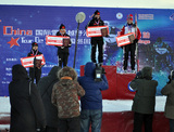 HEMMAÅKAREN Man Dandan vann damklassen före norska Mari Eide och Li Hongxue på tredje. Foto: NORDIC WAYS HEMMAÅKAREN Man Dandan vann damklassen före norska Mari Eide och Li Hongxue på tredje. Foto: NORDIC WAYS
