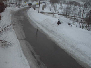 Vei med snø. Bilde fra Statens Vegvesen