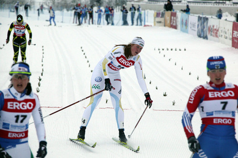 GÄVLES MARIA NORDSTRÖM just för sent för att gå vidare från sin kvartsfinal i JVM-sprinten i Otepää. Foto: MOA MOLANDER KRISTIANSEN