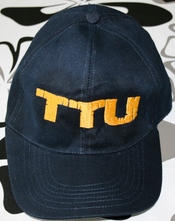TTU caps brodert med Erlingur design front_595x750