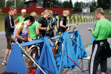 Damlandslaget med tränaren Johan Hagström längst till höger. Foto: Per Frost