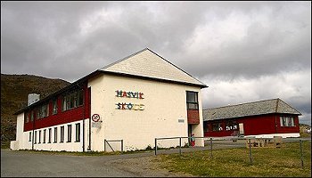 Hasvik skole - foto: Anne Olsen-Ryum