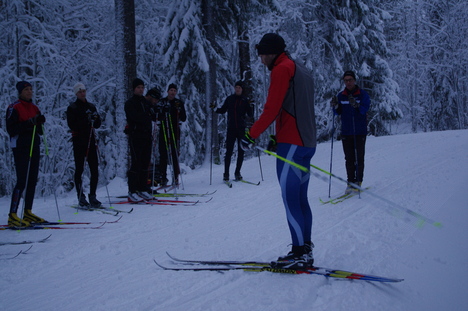 l&auml;gret i &Ouml;stersund, nysn&ouml; och nyprepade sp&aring;r. Fantastisk grupp fr&aring;n S-Holm, de njuter varje stavtag. Foto: Fredrik Myhr