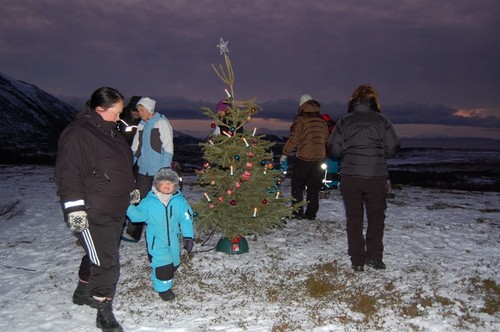 Juletrefest på Røde Kors-hytta - foto: Eva D. Husby Juletrefest på Røde Kors-hytta - foto: Eva D. Husby