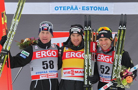 Lukas Bauer (2), Dario Cologna (1) och Devon Kershaw (3). Foto: NordicFocus Lukas Bauer (2), Dario Cologna (1) och Devon Kershaw (3). Foto: NordicFocus