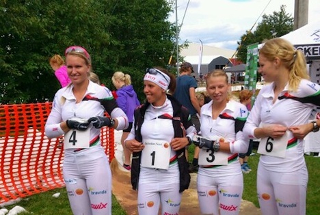 Piteå Elit-tjejerna innan start. Från vänster: Magdalena Pajala, Charlotte Kalla, Mia Eriksson, Jennie Öberg. FOTO: Jenny Axelsson. Piteå Elit-tjejerna innan start. Från vänster: Magdalena Pajala, Charlotte Kalla, Mia Eriksson, Jennie Öberg. FOTO: Jenny Axelsson.