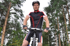 Daniel Tynell siktar på att rulla in före Jörgen Brink i Mora. FOTO: Vasaloppet. Daniel Tynell siktar på att rulla in före Jörgen Brink i Mora. FOTO: Vasaloppet.