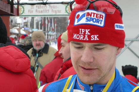 Niklas Karlsson blir tävlingsledare för Intersportloppet tillsammans med Anders Eriksson. Här är Niklas efter målgång på Vasaloppet 2009. FOTO: Johan Trygg. Niklas Karlsson blir tävlingsledare för Intersportloppet tillsammans med Anders Eriksson. Här är Niklas efter målgång på Vasaloppet 2009. FOTO: Johan Trygg.