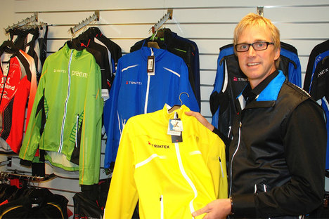 Mathias Danielsson är nöjd och glad efter avtalet med Försvaret. FOTO: Trimtex. Mathias Danielsson är nöjd och glad efter avtalet med Försvaret. FOTO: Trimtex.