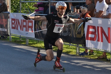Tobias Westman, IK Stern, tänker ta fyra guld vid SM i Falköping. Här vid Alliansloppets sprint. FOTO: Johan Trygg. Tobias Westman, IK Stern, tänker ta fyra guld vid SM i Falköping. Här vid Alliansloppets sprint. FOTO: Johan Trygg.