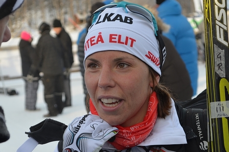 Charlotte Kalla är fyra på listan över de svenska idrottsprofiler det skrivs mest om. Här är Charlotte vid förra årets säsongspremiär i Bruksvallarna. FOTO: Johan Trygg. Charlotte Kalla är fyra på listan över de svenska idrottsprofiler det skrivs mest om. Här är Charlotte vid förra årets säsongspremiär i Bruksvallarna. FOTO: Johan Trygg.