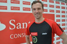 Johan Olsson går en spännande kamp mot Anders Södergren och Oskar Svärd på Lidingöloppet på lördag. FOTO: Johan Trygg/Längd.se. Johan Olsson går en spännande kamp mot Anders Södergren och Oskar Svärd på Lidingöloppet på lördag. FOTO: Johan Trygg/Längd.se.