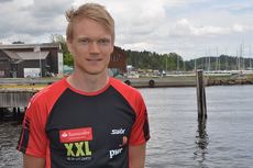 Jens Eriksson är en stark spurtare både på skidor och rullskidor. Det visade han på Bessemerrullen idag. FOTO: Johan Trygg/Längd.se. Jens Eriksson är en stark spurtare både på skidor och rullskidor. Det visade han på Bessemerrullen idag. FOTO: Johan Trygg/Längd.se.