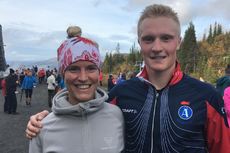 Jennifer Asp och Jens Burman glada segrare i Åre XCO Run. FOTO: Åre XCO. Jennifer Asp och Jens Burman glada segrare i Åre XCO Run. FOTO: Åre XCO.