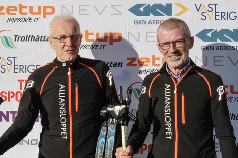 Alliansloppet tänker annorlunda. David Bernhardsson, 83 och Arne Lundh, 72 är de första åkarna när Alliansloppet startar ett team. FOTO: Alliansloppet. Alliansloppet tänker annorlunda. David Bernhardsson, 83 och Arne Lundh, 72 är de första åkarna när Alliansloppet startar ett team. FOTO: Alliansloppet.