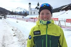 Moa Olsson trivs i Seefeld där hon jobbar som längdskidinstruktör men också tränar för en comeback i tävlingsspåren. FOTO: Johan Trygg/Längd.se. Moa Olsson trivs i Seefeld där hon jobbar som längdskidinstruktör men också tränar för en comeback i tävlingsspåren. FOTO: Johan Trygg/Längd.se.