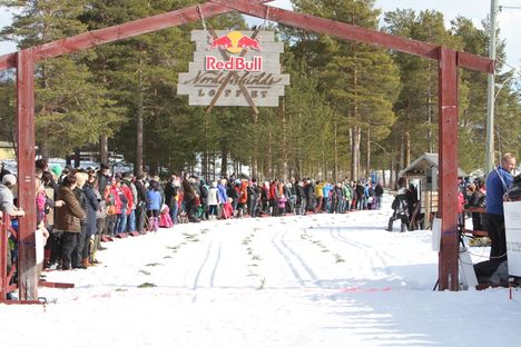 Målet för de 300 som åkare det 22 mil långa Nordenskiöldsloppet på påskafton i morgon. FOTO: erikwickstrom.se. Målet för de 300 som åkare det 22 mil långa Nordenskiöldsloppet på påskafton i morgon. FOTO: erikwickstrom.se.