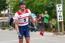 Adam Persson flög fram i Sollefteå och det slutade med JVM-guld på knockoutsprinten vid rullskid-VM. FOTO: Svenska Skidförbundet. Adam Persson flög fram i Sollefteå och det slutade med JVM-guld på knockoutsprinten vid rullskid-VM. FOTO: Svenska Skidförbundet.