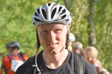 Falun-Borlänge SK:s Oskar Svensson, här vid Alliansloppet i helgen, är nu på väg mot de franska alperna för träning med landslaget kommande vecka. FOTO: Rolf Zetterberg. Falun-Borlänge SK:s Oskar Svensson, här vid Alliansloppet i helgen, är nu på väg mot de franska alperna för träning med landslaget kommande vecka. FOTO: Rolf Zetterberg.