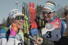Stora guldleenden från Jonna Sundling och Linn Sömskar efter segern på SM-teamsprinten. FOTO: Från arrangörens webbsändning. Stora guldleenden från Jonna Sundling och Linn Sömskar efter segern på SM-teamsprinten. FOTO: Från arrangörens webbsändning.