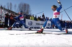Jonna Sundling slog Linn Svahn, närmast i bild, med en hårsmån vid finalen av Supersprinten i Ramundberget. FOTO: Från arrangörens webbsändning. Jonna Sundling slog Linn Svahn, närmast i bild, med en hårsmån vid finalen av Supersprinten i Ramundberget. FOTO: Från arrangörens webbsändning.