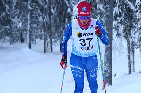 IFK Mora SK:s Frida Erkers är en av många svenska längdåkare som är uttagen inom ramen för Svenska skidförbundets möjligheter för att kombinera sin elitsatsning med studier. Frida hör till Dala Sports Academy. FOTO: Johan Trygg/Längd.se. IFK Mora SK:s Frida Erkers är en av många svenska längdåkare som är uttagen inom ramen för Svenska skidförbundets möjligheter för att kombinera sin elitsatsning med studier. Frida hör till Dala Sports Academy. FOTO: Johan Trygg/Längd.se.