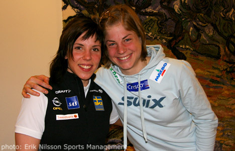 Charlotte Kalla och Astrid Jacobsen - foto: Erik Nilsson Sports Management