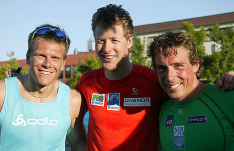 DE TRE BÄSTA på första etappen av Tour de Trøndelag, fr v: Matias Strandvall, Finland (3:a), Hans Petter Lykkja (segrare) och Eldar Rønning (2:a). Foto: KJELL-ERIK KRISTIANSEN