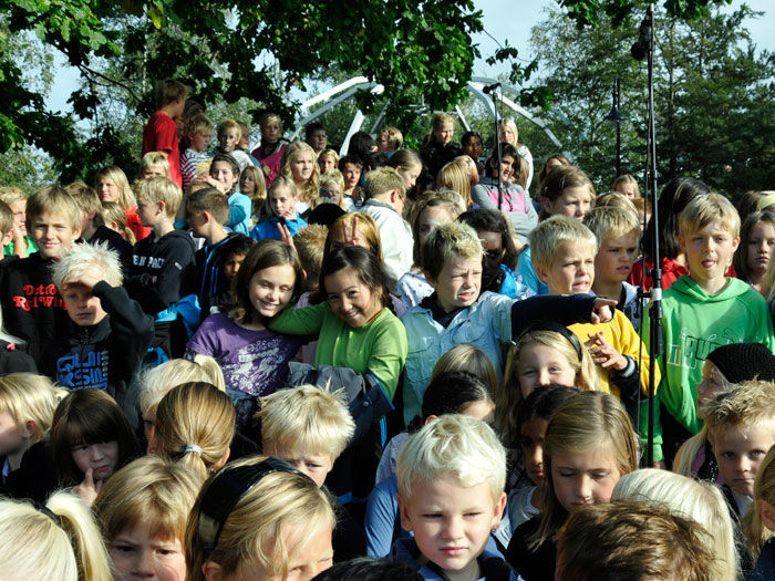Barn synger i Egersund sentrum