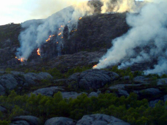 Brann ved Imeseid 8. - 9. juni 2010