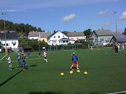 Fotball på Husabø. Foto: EIK fotball