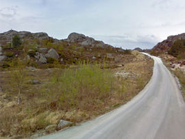 Grusvei på hellvik