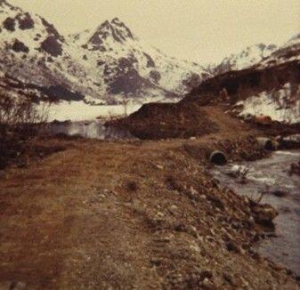 Arbeidet på ”Bøveien” er kommet i gang i Ryggedalen, 1971 Originalbildet er lånt av Lillian Olsen