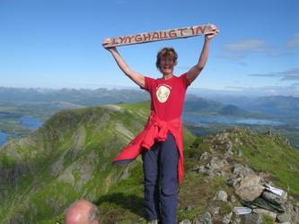 Supert å nå Lynghaugtinden. Foto: Anne-Lise W. Robertsen Supert å nå Lynghaugtinden. Foto: Anne-Lise W. Robertsen