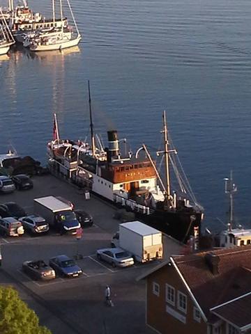 Til kai i Gräbbestad