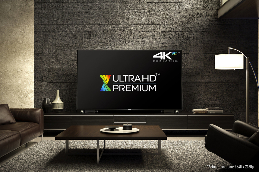 UHDP_65DX900_room_1024x680