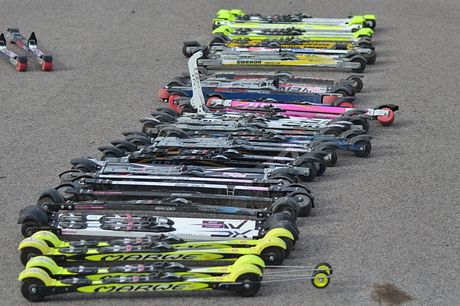 15 klassiska modeller fanns med när Längd.se testade rullskidor i samarbete med Huselius Skidsport. FOTO: Johan Trygg/Längd.se. 15 klassiska modeller fanns med när Längd.se testade rullskidor i samarbete med Huselius Skidsport. FOTO: Johan Trygg/Längd.se.