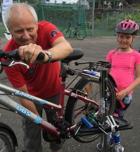 Tengesdal sport stiller opp sykkelettermiddag husabø skole 1