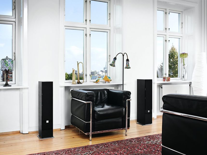 zensor-5-black-interior-3