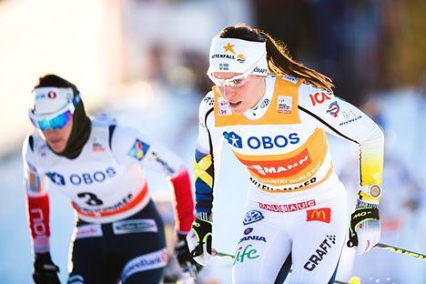 Charlotte Kalla åkte ifrån Heidi Weng och alla andra på ett suveränt sätt under dagens skiathlon i Lillehammer. FOTO: Jon Olav Nesvold/Bildbyrån. Charlotte Kalla åkte ifrån Heidi Weng och alla andra på ett suveränt sätt under dagens skiathlon i Lillehammer. FOTO: Jon Olav Nesvold/Bildbyrån.
