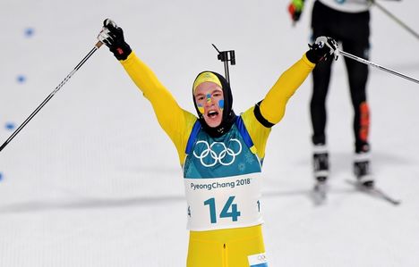 Sebastian Samuelsson jublar som silvermedaljör på OS i Sydkorera efter ett superlopp i jaktstarten. FOTO: Jon Olav Nesvold/Bildbyrån. Sebastian Samuelsson jublar som silvermedaljör på OS i Sydkorera efter ett superlopp i jaktstarten. FOTO: Jon Olav Nesvold/Bildbyrån.