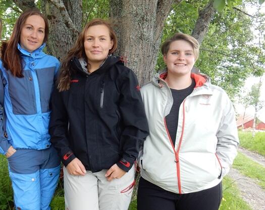 Tre unge kvinner