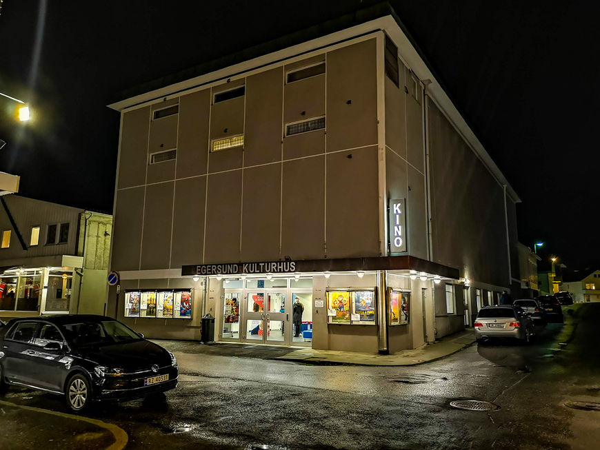 Egersund kulturhus natt