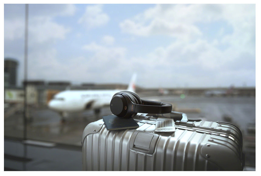 Sony WH-1000 on tour2