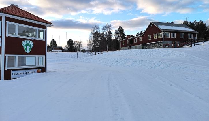 Det är fina förhållanden vid Jarlstugan i Rättvik inför skicross-sprinten på lördag. FOTO: John Vikman. Det är fina förhållanden vid Jarlstugan i Rättvik inför skicross-sprinten på lördag. FOTO: John Vikman.