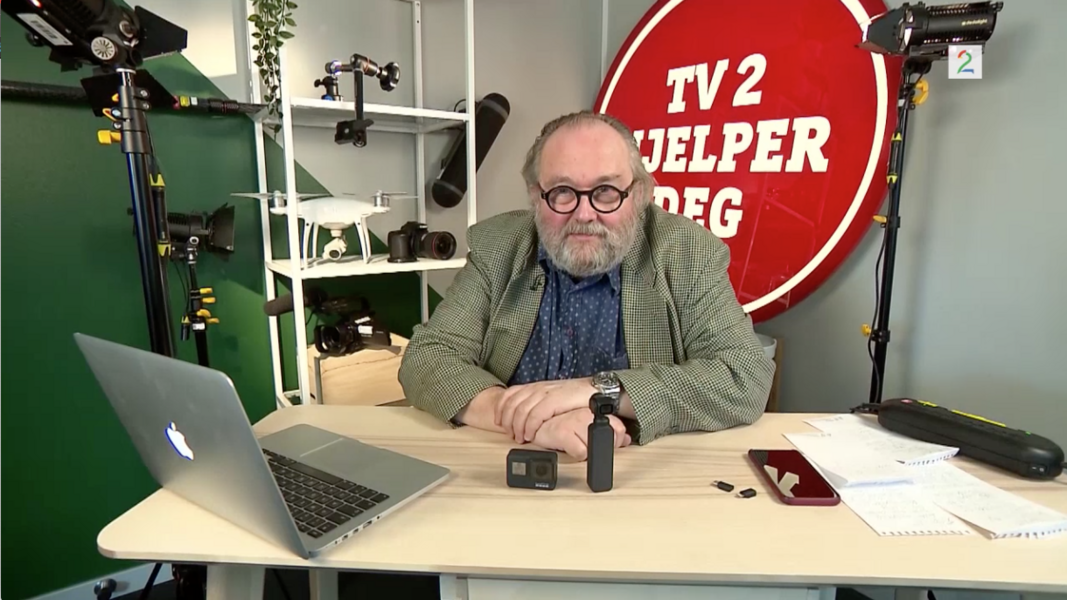 Fotomags redaktør Toralf Sandåker var eksperthjelp da TV2 Hjelper Deg testet håndholdte kameraer denne uken.