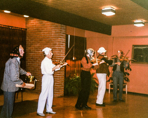 Bernhard V, Jostein Håland, Anders Eikås, Ludvig Eikås og Leif Rygg på Mo 1984-2